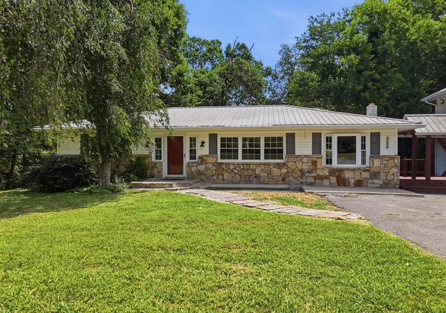 Homes for sale in Lookout Mountain, GA | 1573 Georgia 157 #30750, Lookout Mountain, GA 30750 | MLS# 1538597