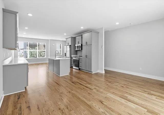 Photo 3 of Townhouse for sale at 284 W 16th Street, Chattanooga, TN 37408 | MLS# 1538661 | Listing updated on 2026-09-14