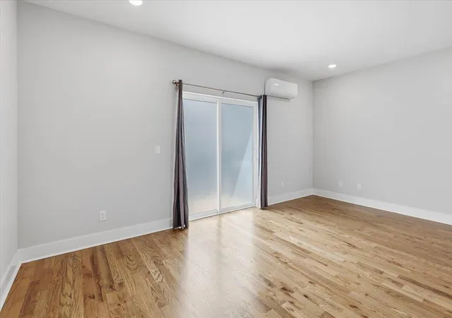Photo 4 of Townhouse for sale at 284 W 16th Street, Chattanooga, TN 37408 | MLS# 1538661 | Listing updated on 2026-09-14