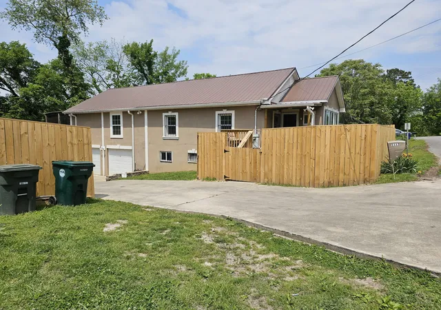 Photo 2 of Single family home for sale at 1113 Rockway Dr, Chattanooga, TN 37411 | MLS# 1538638 | Listing updated on 2026-09-08