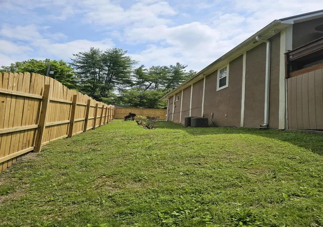 Photo 3 of Single family home for sale at 1113 Rockway Dr, Chattanooga, TN 37411 | MLS# 1538638 | Listing updated on 2026-09-08