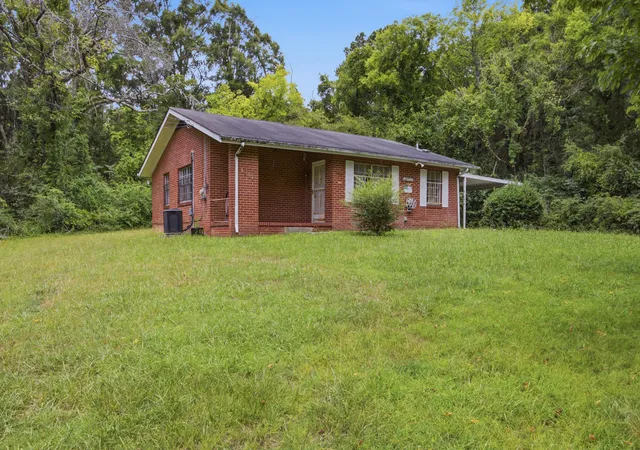 Homes for sale in Chattanooga, TN | 1941 Greenwood Rd, Chattanooga, TN 37406 | MLS# 1538646