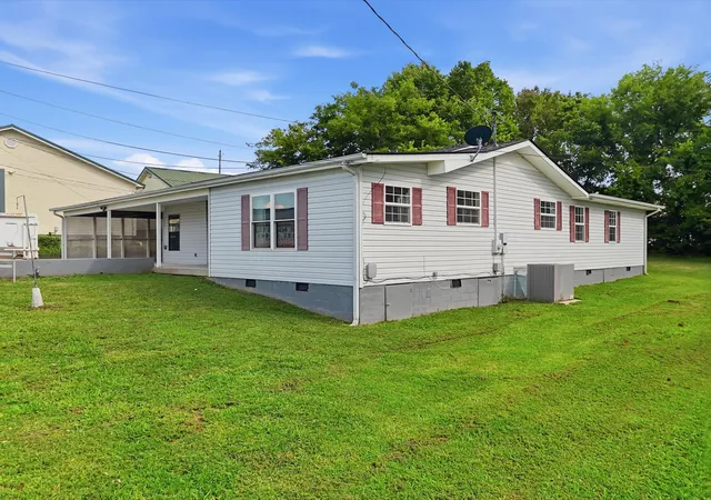 Homes for sale in Trenton, GA | 31 Pace Dr, Trenton, GA 30752 | MLS# 1538674