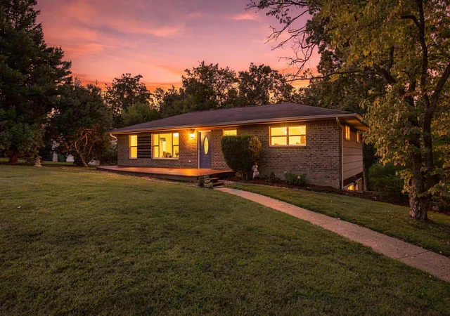 Photo 2 of Sale Pending at 3519 Claremont Ave, Chattanooga, TN 37412 | MLS# 1539610 | Listing updated on 2026-09-10