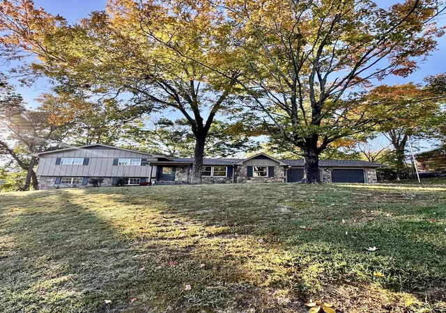 Photo 1 of Single family home for sale at 1324 Clearpoint Dr, Hixson, TN 37343 | MLS# 1539939 | Listing updated on 2026-10-28