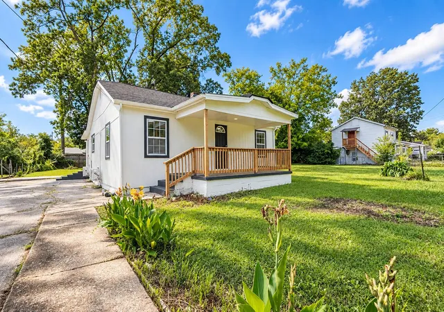 Photo 1 of Single family home for sale at 4290 Spriggs St, Chattanooga, TN 37412 | MLS# 1540141 | Listing updated on 2026-10-30