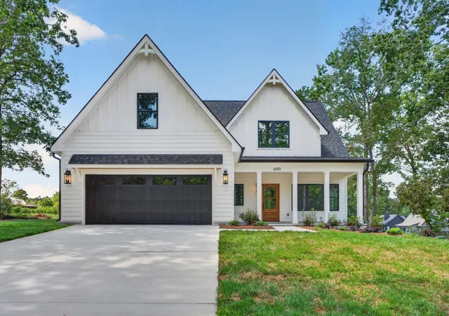 Photo 1 of Sale Pending at 6855 Sawyer Rd, Signal Mountain, TN 37377 | MLS# 1541802 | Listing updated on 2026-09-02