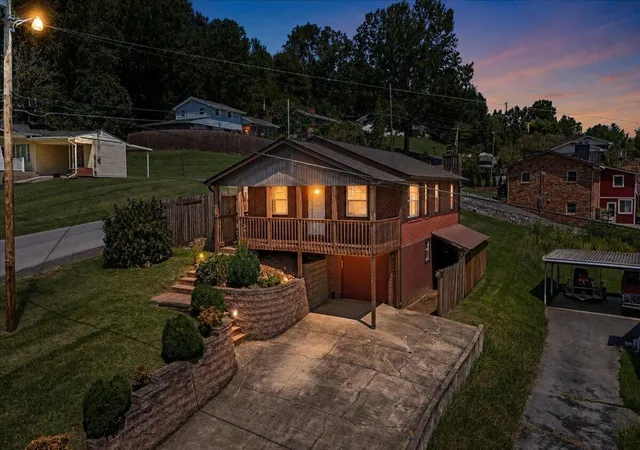 Photo 1 of Single family home for sale at 125 Pine Ridge Ln, Kingsport, TN 37663 | MLS# 1541546 | Listing updated on 2026-09-03