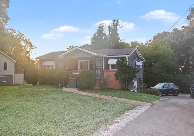 Photo 2 of Sale Pending at 4118 Wilkesview Dr, Chattanooga, TN 37416 | MLS# 1541662 | Listing updated on 2026-09-04