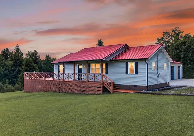 Photo 2 of Sale Pending at 10522 Tractor Trl, Soddy Daisy, TN 37379 | MLS# 1541761 | Listing updated on 2026-09-05