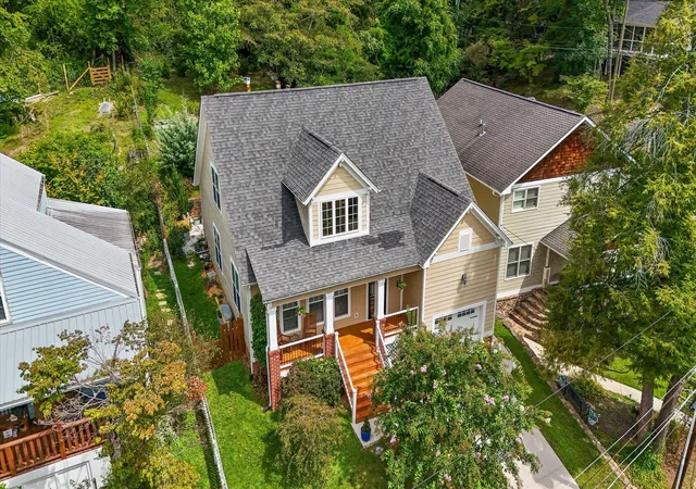 Photo 2 of Single family home for sale at 1728 Ichabod Ln, Chattanooga, TN 37405 | MLS# 1541627 | Listing updated on 2026-09-07