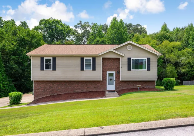 Photo 1 of Single family home for sale at 1159 Stormy Ridge Dr, Soddy Daisy, TN 37379 | MLS# 1541120 | Listing updated on 2026-09-16