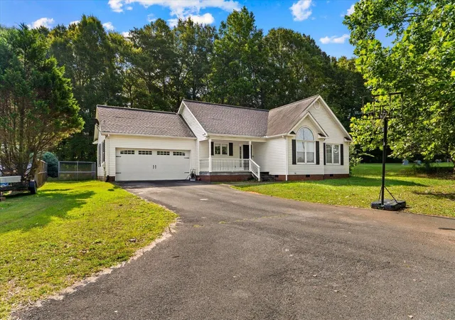 Photo 3 of Single family home for sale at 1678 Treadwell Rd, Chatsworth, GA 30705 | MLS# 1541825 | Listing updated on 2026-09-09