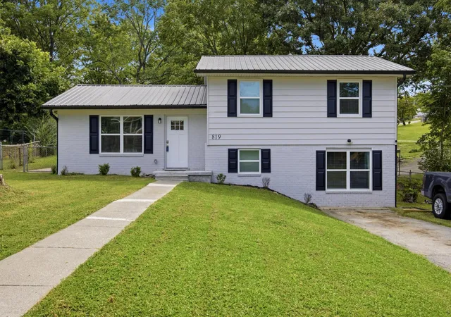 Photo 1 of Single family home for sale at 819 Scenic Dr Se, Cleveland, TN 37323 | MLS# 1541259 | Listing updated on 2026-09-02