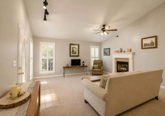 Photo 3 of Sale Pending at 9705 Waycross Cir, Ooltewah, TN 37363 | MLS# 1541422 | Listing updated on 2026-08-26