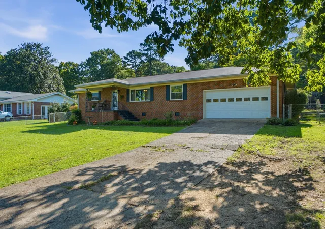 Photo 2 of Single family home for sale at 7310 Faye Ave, Chattanooga, TN 37421 | MLS# 1541594 | Listing updated on 2026-09-09