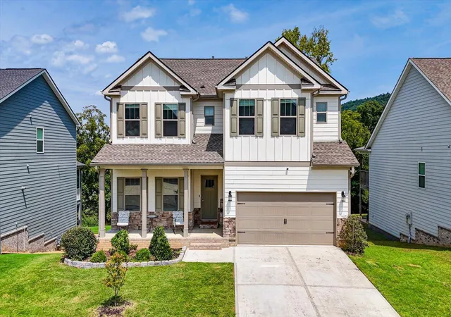 Photo 1 of Single family home for sale at 9876 Haven Port Ln, Ooltewah, TN 37363 | MLS# 1541636 | Listing updated on 2026-09-24