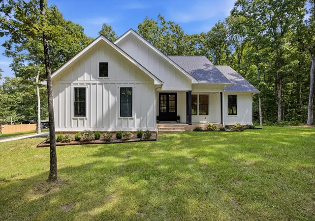 Single family home for sale at 252 Woodland Wy, Signal Mountain, TN 37377 | MLS# 1541389