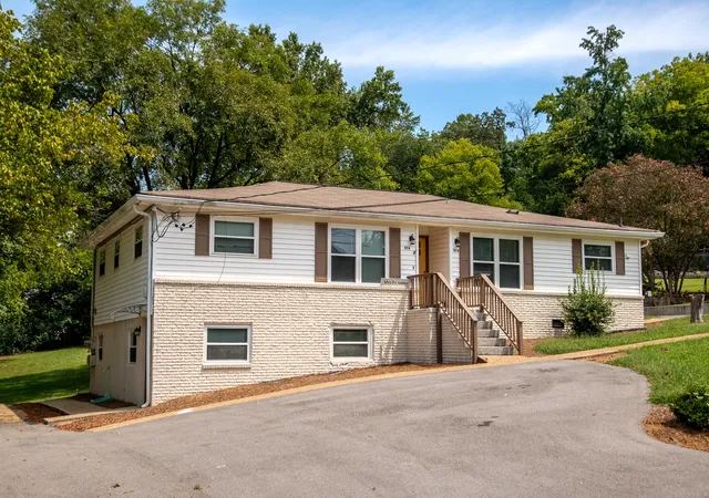 Photo 3 of Sale Pending at 117 Valley View Ave #A, B, C, Chattanooga, TN 37415 | MLS# 1541536 | Listing updated on 2026-09-13