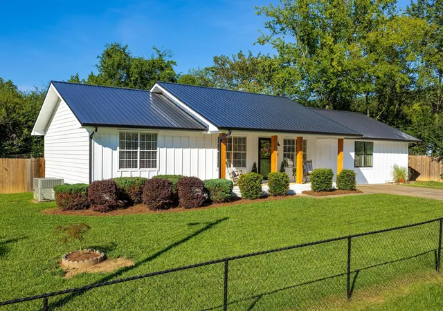 Photo 1 of Single family home for sale at 6003 Shirley Pond Rd, Harrison, TN 37341 | MLS# 1541472 | Listing updated on 2026-09-18