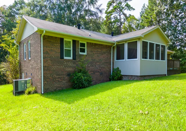 Photo 3 of Sale Pending at 156 Co 476, Bridgeport, AL 35740 | MLS# 1541449 | Listing updated on 2026-09-23