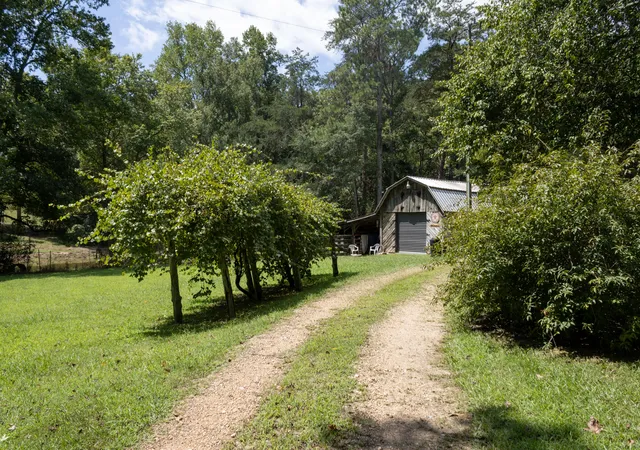 Photo 3 of Single family home for sale at 4412 Hwy S 27, La Fayette, GA 30728 | MLS# 1541720 | Listing updated on 2026-09-22