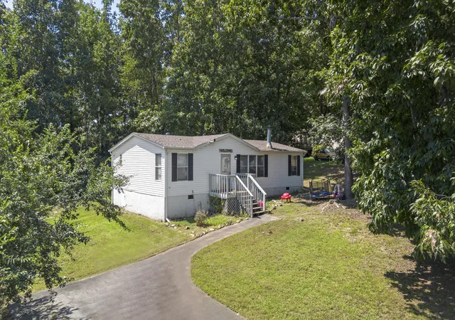 Photo 2 of Single family home for sale at 210 W Meadows Ln Ne, Cleveland, TN 37312 | MLS# 1541426 | Listing updated on 2026-09-14