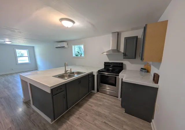 Photo 3 of Single family home for sale at 215 Spruce St, Rossville, GA 30741 | MLS# 1541563 | Listing updated on 2026-08-31
