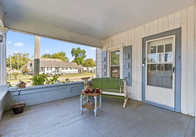 Photo 3 of Single family home for sale at 2001 Cooley St, Chattanooga, TN 37406 | MLS# 1541532 | Listing updated on 2026-08-26