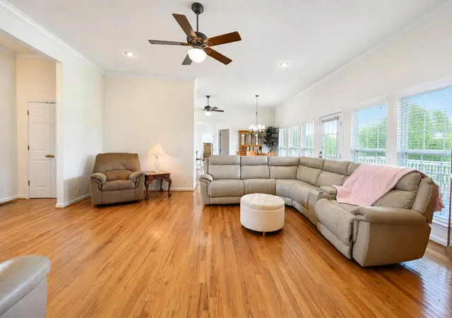 Photo 2 of Single family home for sale at 586 Sunset Dr, Ider, AL 35981 | MLS# 1541481 | Listing updated on 2026-08-26