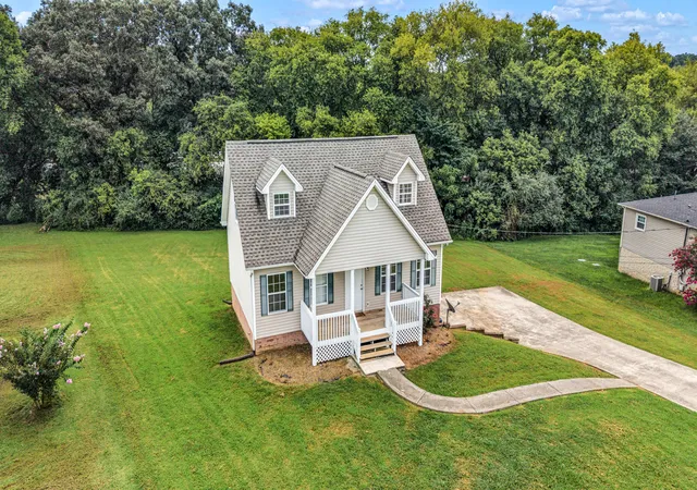 Photo 3 of Sale Pending at 129 Apple Valley Ct Ne, Charleston, TN 37310 | MLS# 1541448 | Listing updated on 2026-09-12