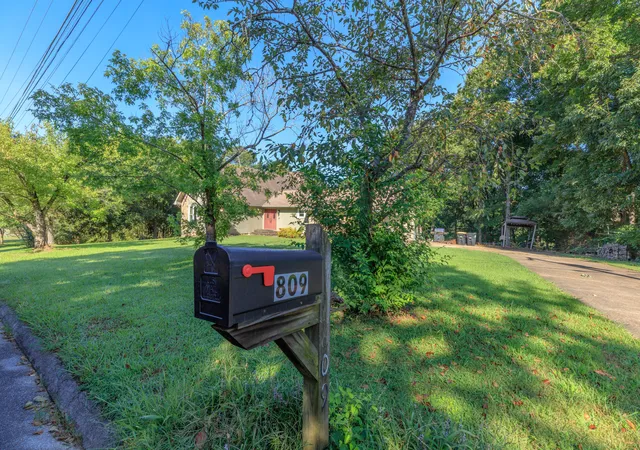 Photo 47 of Single family home for sale at 809 Brookhollow Ln, Chattanooga, TN 37421 | MLS# 1541735 | Listing updated on 2026-08-29