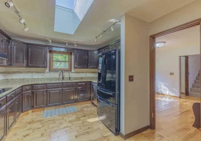 Photo 4 of Single family home for sale at 809 Brookhollow Ln, Chattanooga, TN 37421 | MLS# 1541735 | Listing updated on 2026-08-29
