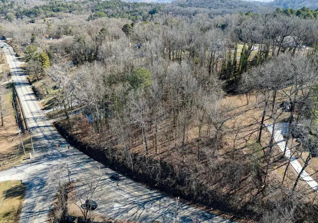 Photo 2 of Land for sale at 0 Bonny Oaks Dr, Chattanooga, TN 37406 | MLS# 1541502 | Listing updated on 2026-08-26