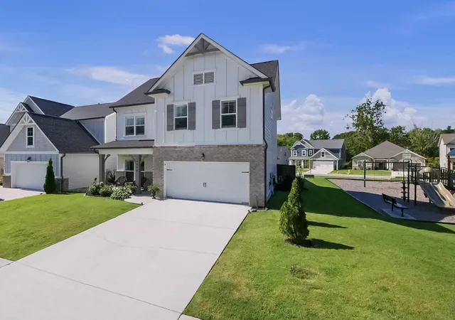 Photo 2 of Single family home for sale at 8080 Slugger Wy, Chattanooga, TN 37421 | MLS# 1541608 | Listing updated on 2026-10-19