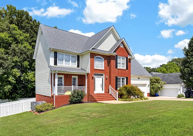 Photo 2 of Single family home for sale at 144 Bartlett Cir Ne, Cleveland, TN 37312 | MLS# 1541545 | Listing updated on 2026-09-14