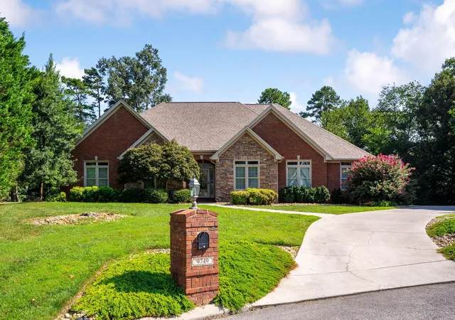 Photo 2 of Single family home for sale at 9749 Stone Mist Ln, Chattanooga, TN 37421 | MLS# 1541619 | Listing updated on 2026-09-13