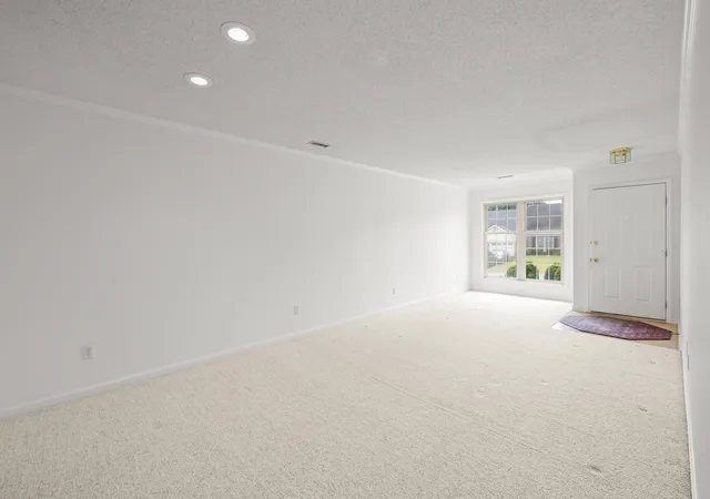 Photo 3 of Townhouse for sale at 6649 Hickory Manor Cir, Chattanooga, TN 37421 | MLS# 1541829 | Listing updated on 2026-08-31