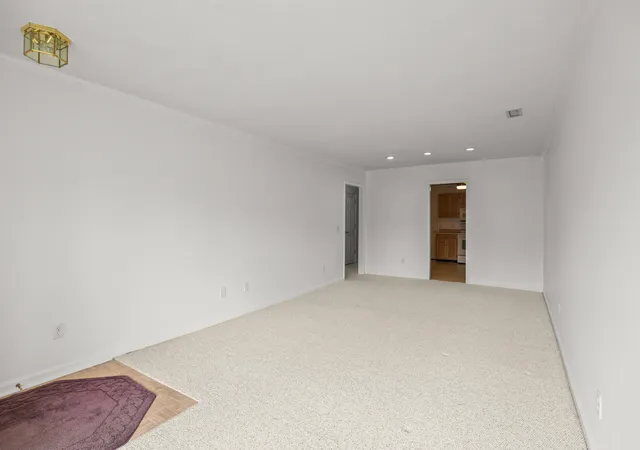 Photo 4 of Townhouse for sale at 6649 Hickory Manor Cir, Chattanooga, TN 37421 | MLS# 1541829 | Listing updated on 2026-08-31