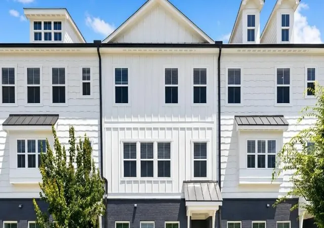 Photo 1 of Townhouse for sale at 3390 Aberdeen Row #47, Chattanooga, TN 37410 | MLS# 1541522 | Listing updated on 2026-09-14