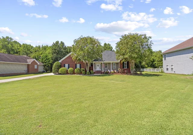 Photo 2 of Single family home for sale at 94 Chandler's Ridge Dr, Chatsworth, GA 30705 | MLS# 1541540 | Listing updated on 2026-09-05