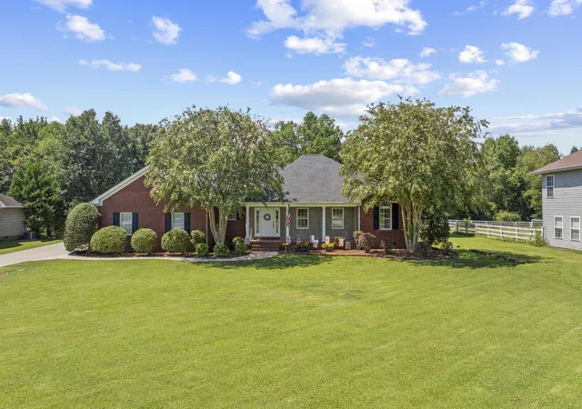 Photo 3 of Single family home for sale at 94 Chandler's Ridge Dr, Chatsworth, GA 30705 | MLS# 1541540 | Listing updated on 2026-09-05