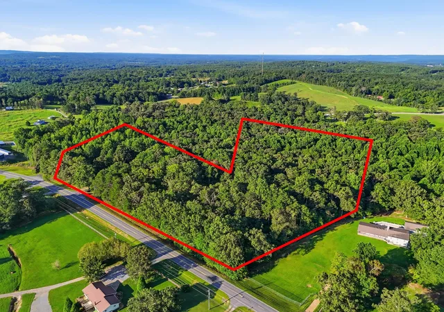 Photo 1 of Single family home for sale at 6731 N Ga 301 Hwy, Trenton, GA 30752 | MLS# 1541809 | Listing updated on 2026-09-10