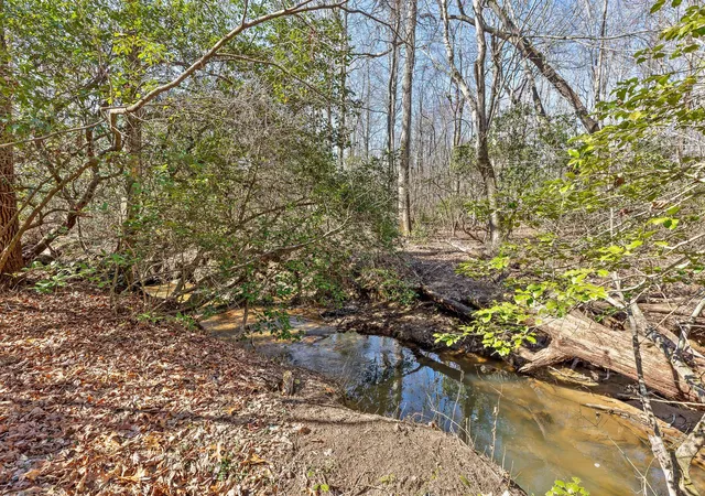 Photo 3 of Single family home for sale at 611-5 Cove Rd, Mentone, AL 35984 | MLS# 1541758 | Listing updated on 2026-09-02