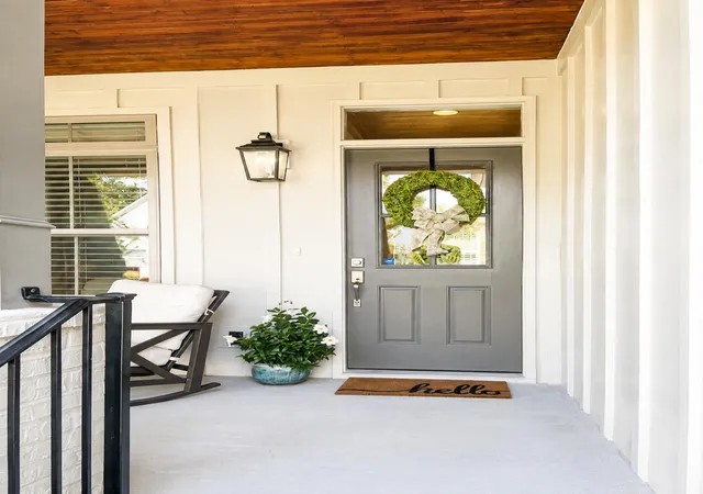 Photo 2 of Single family home for sale at 555 Alston Dr, Chattanooga, TN 37419 | MLS# 1541633 | Listing updated on 2026-09-03