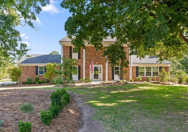 Photo 1 of Single family home for sale at 1820 W Lake Dr Nw, Cleveland, TN 37312 | MLS# 1541698 | Listing updated on 2026-09-17