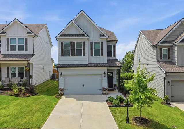 Photo 1 of Single family home for sale at 7581 Snow Line Ln, Ooltewah, TN 37363 | MLS# 1541656 | Listing updated on 2026-09-22