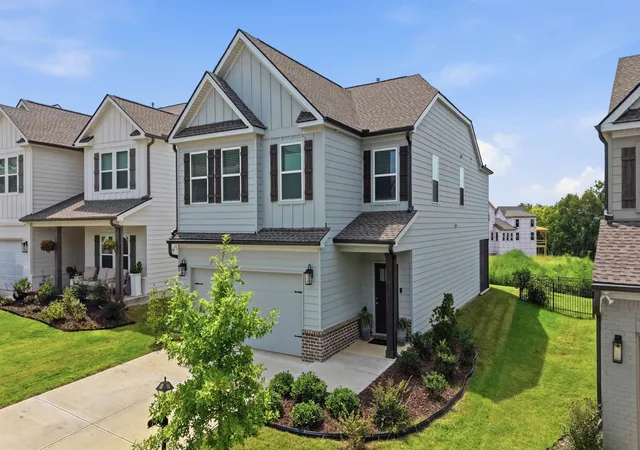 Photo 2 of Single family home for sale at 7581 Snow Line Ln, Ooltewah, TN 37363 | MLS# 1541656 | Listing updated on 2026-09-22