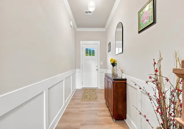 Photo 3 of Single family home for sale at 7581 Snow Line Ln, Ooltewah, TN 37363 | MLS# 1541656 | Listing updated on 2026-09-22