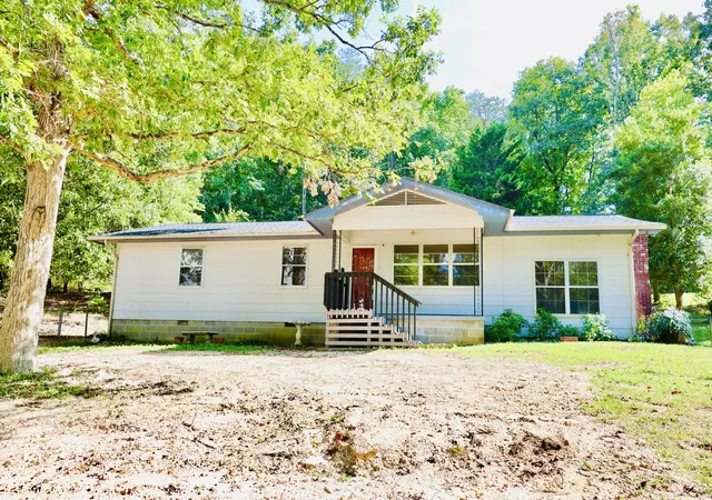 Photo 2 of Single family home for sale at 697 Newt Johnson Rd, Chickamauga, GA 30707 | MLS# 1541808 | Listing updated on 2026-08-31